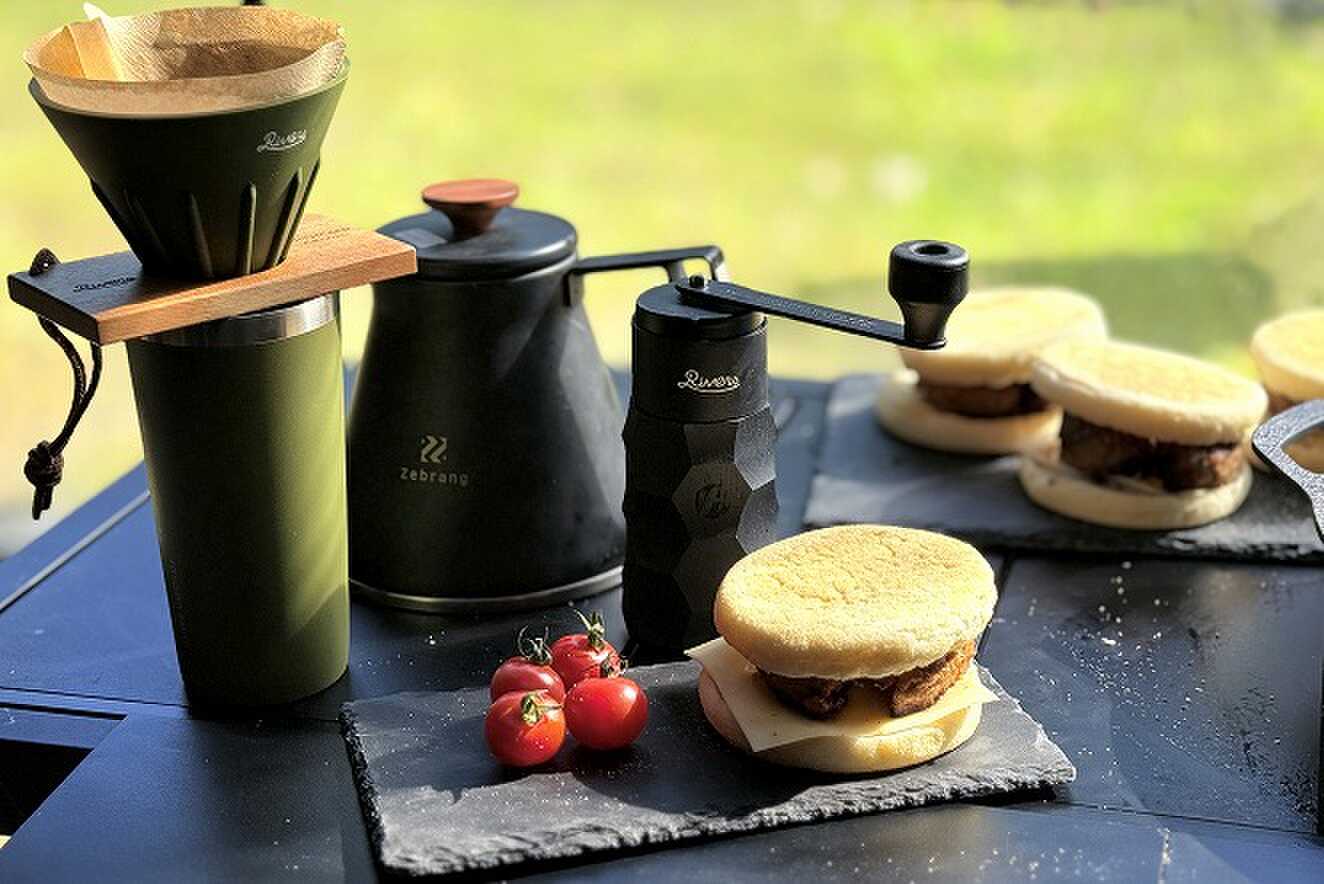 持参した食材での朝ご飯です。