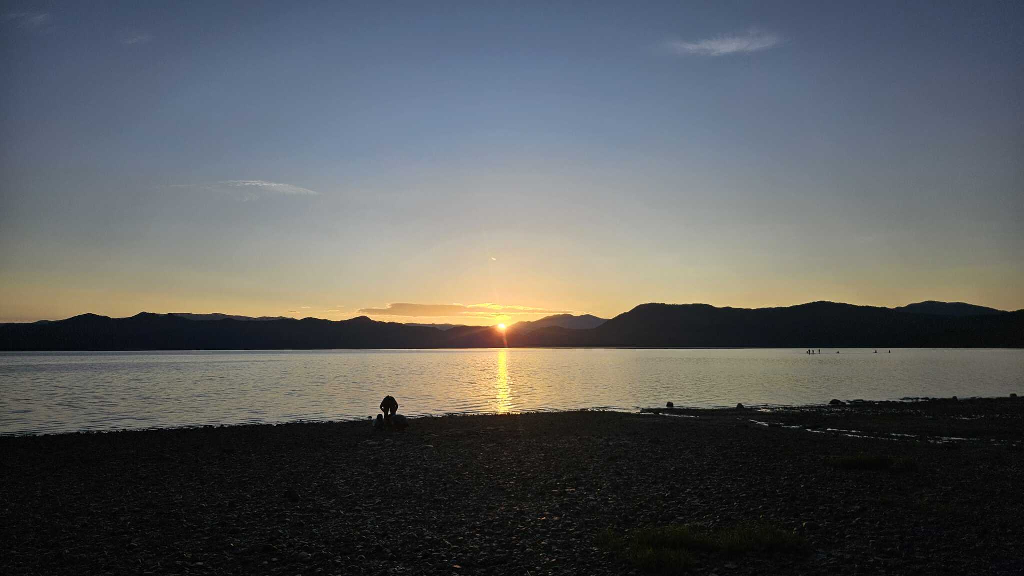 田沢湖夕日