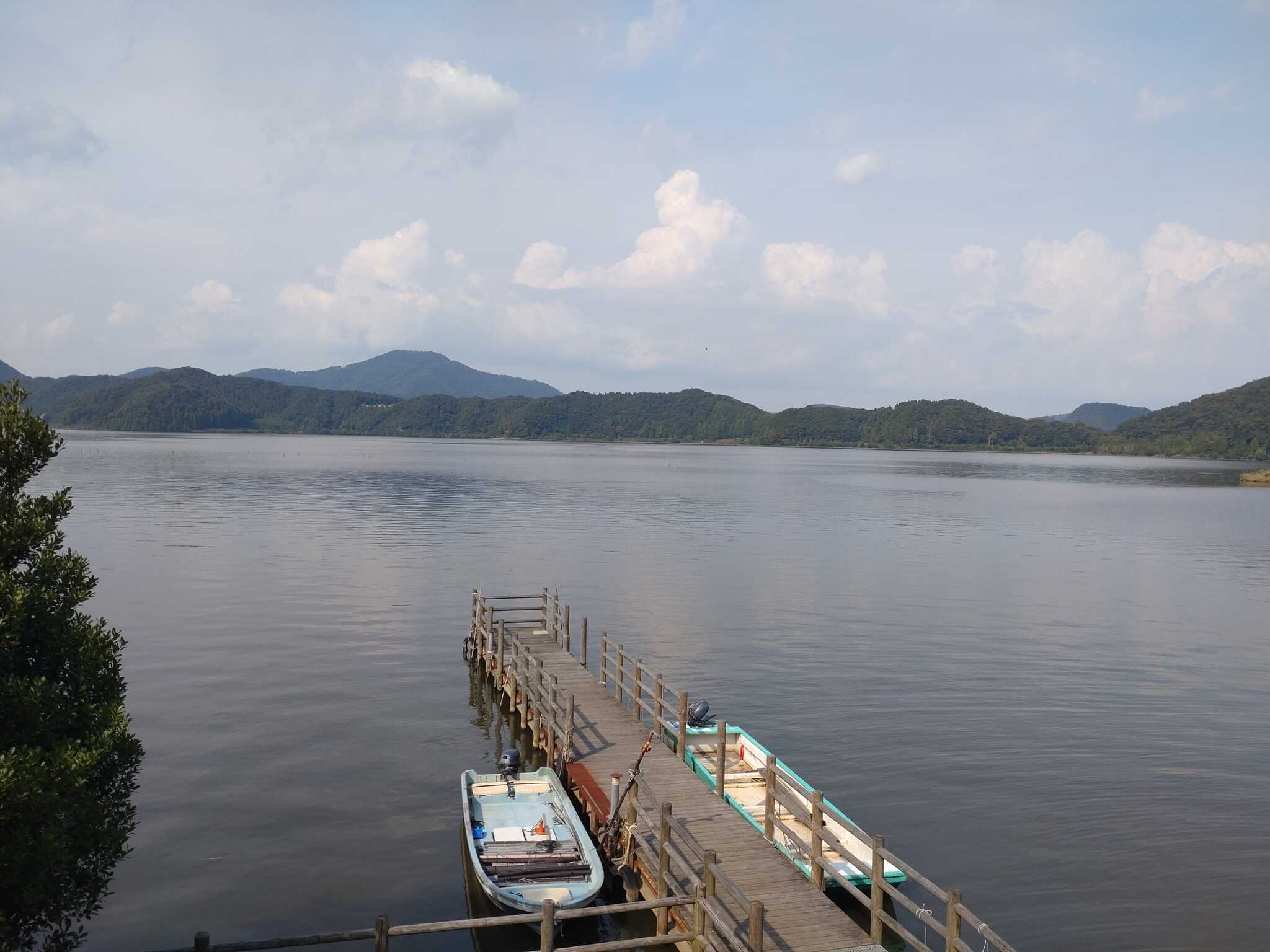湖畔の写真