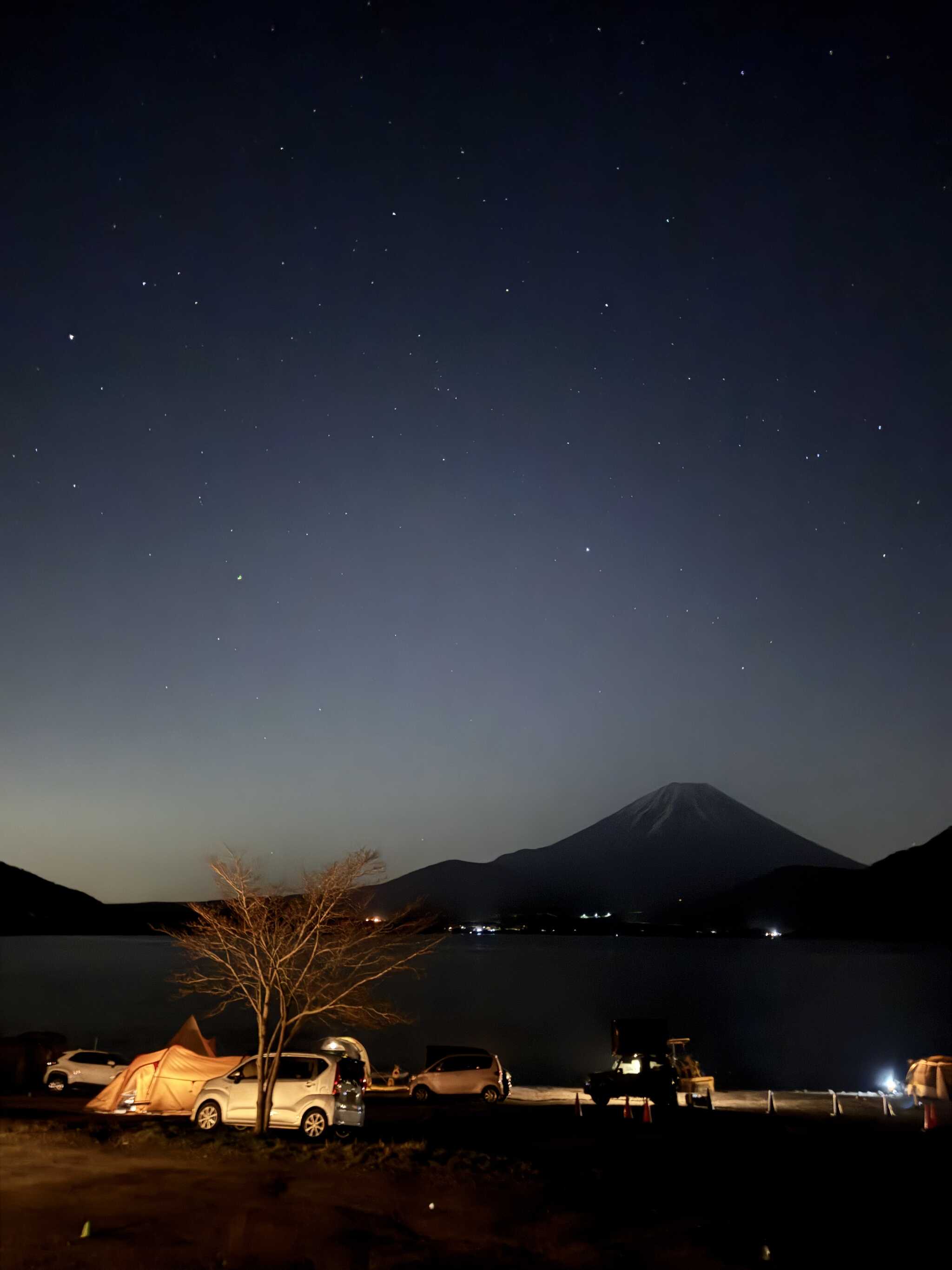 夜の富士山