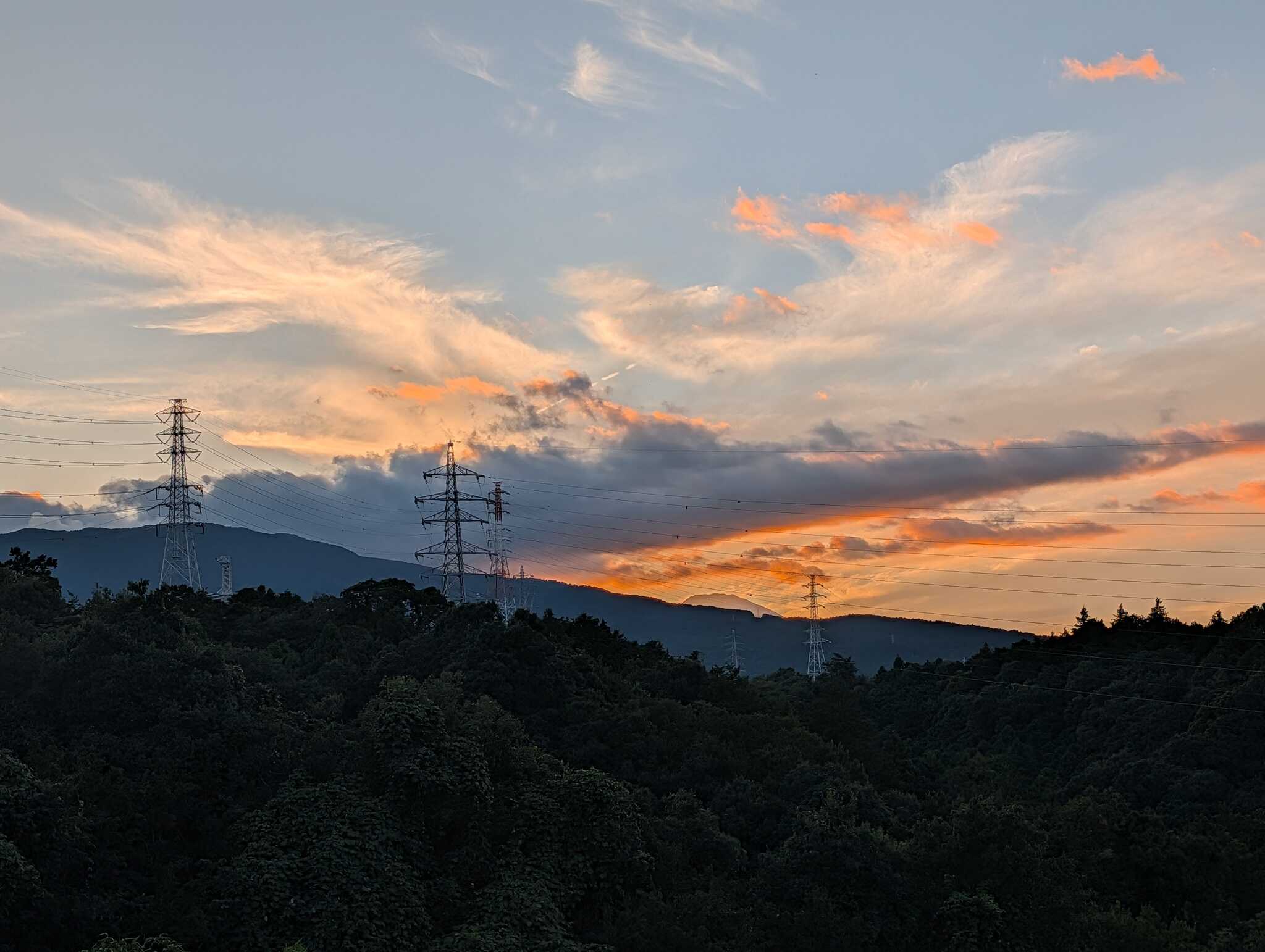 箱根の山 夕暮れ