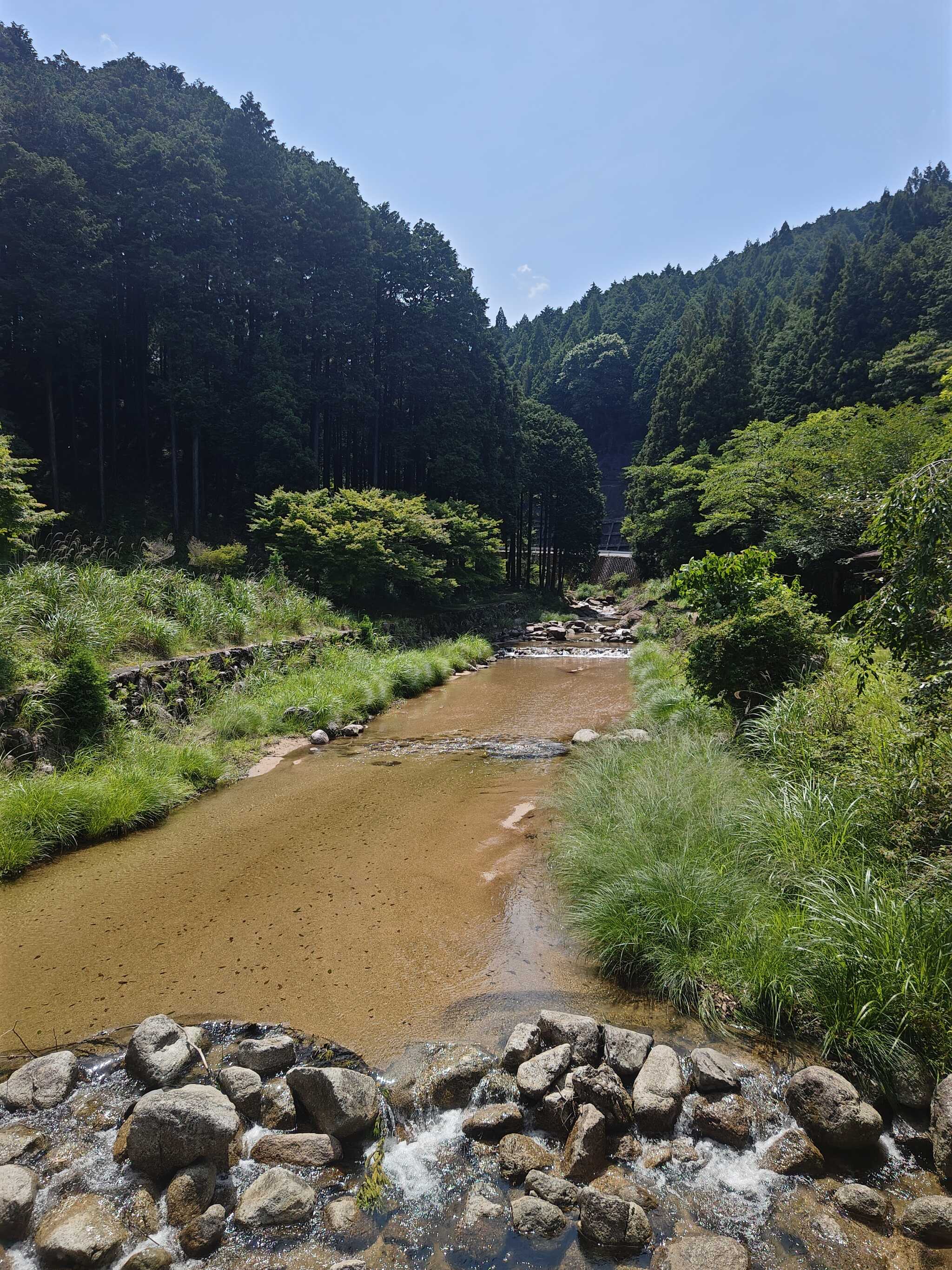 川