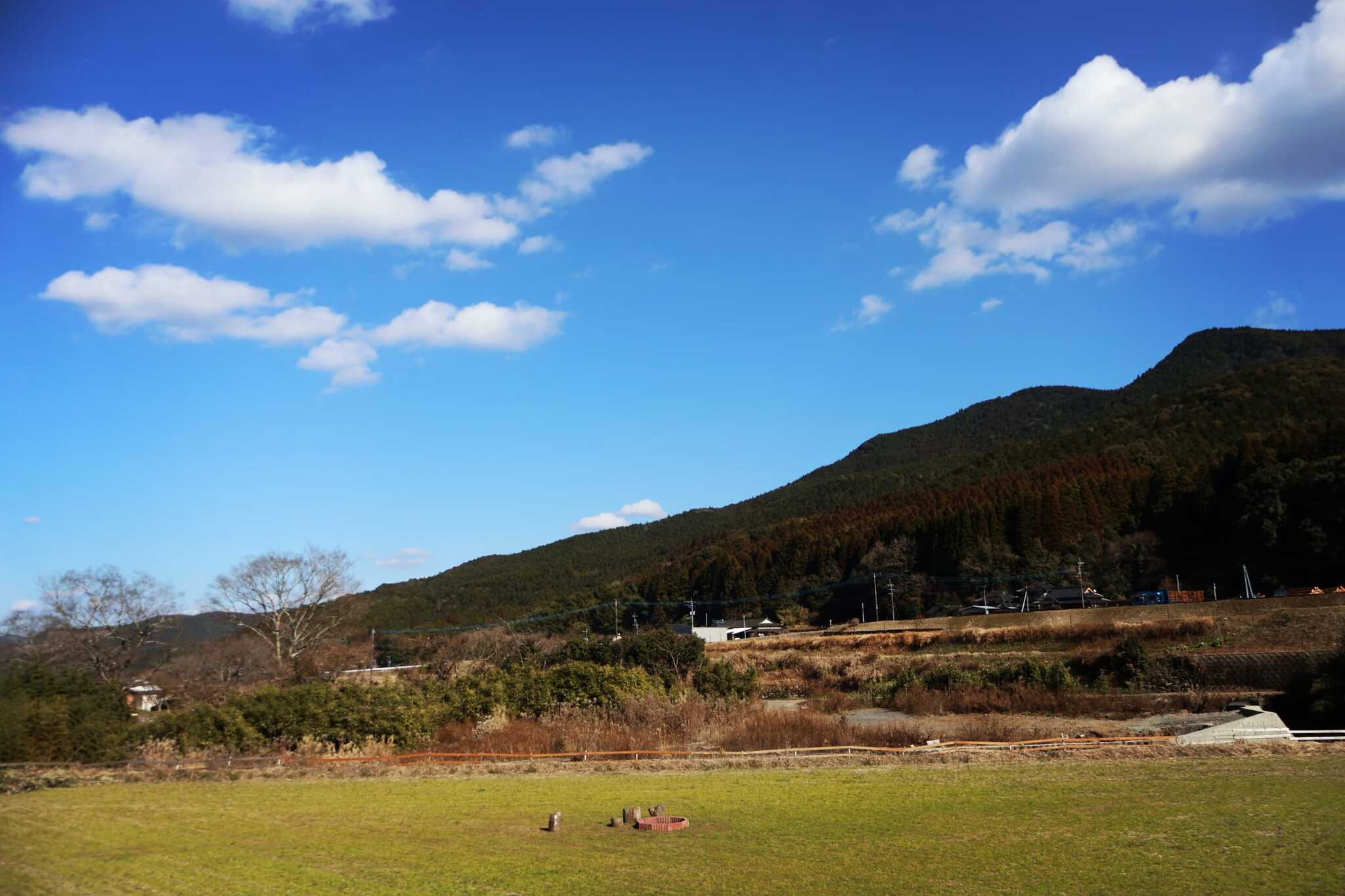 キャンプ場から見える山