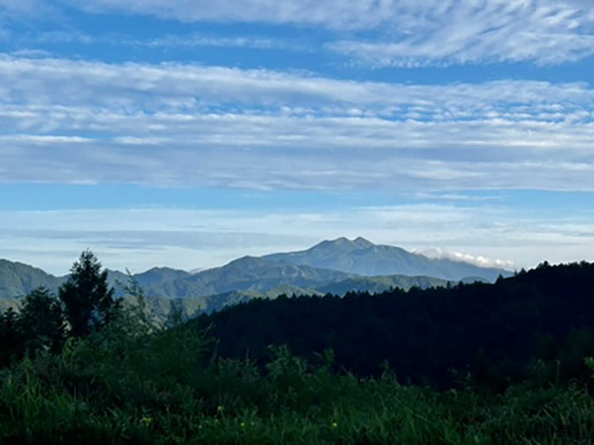 朝の乗鞍岳