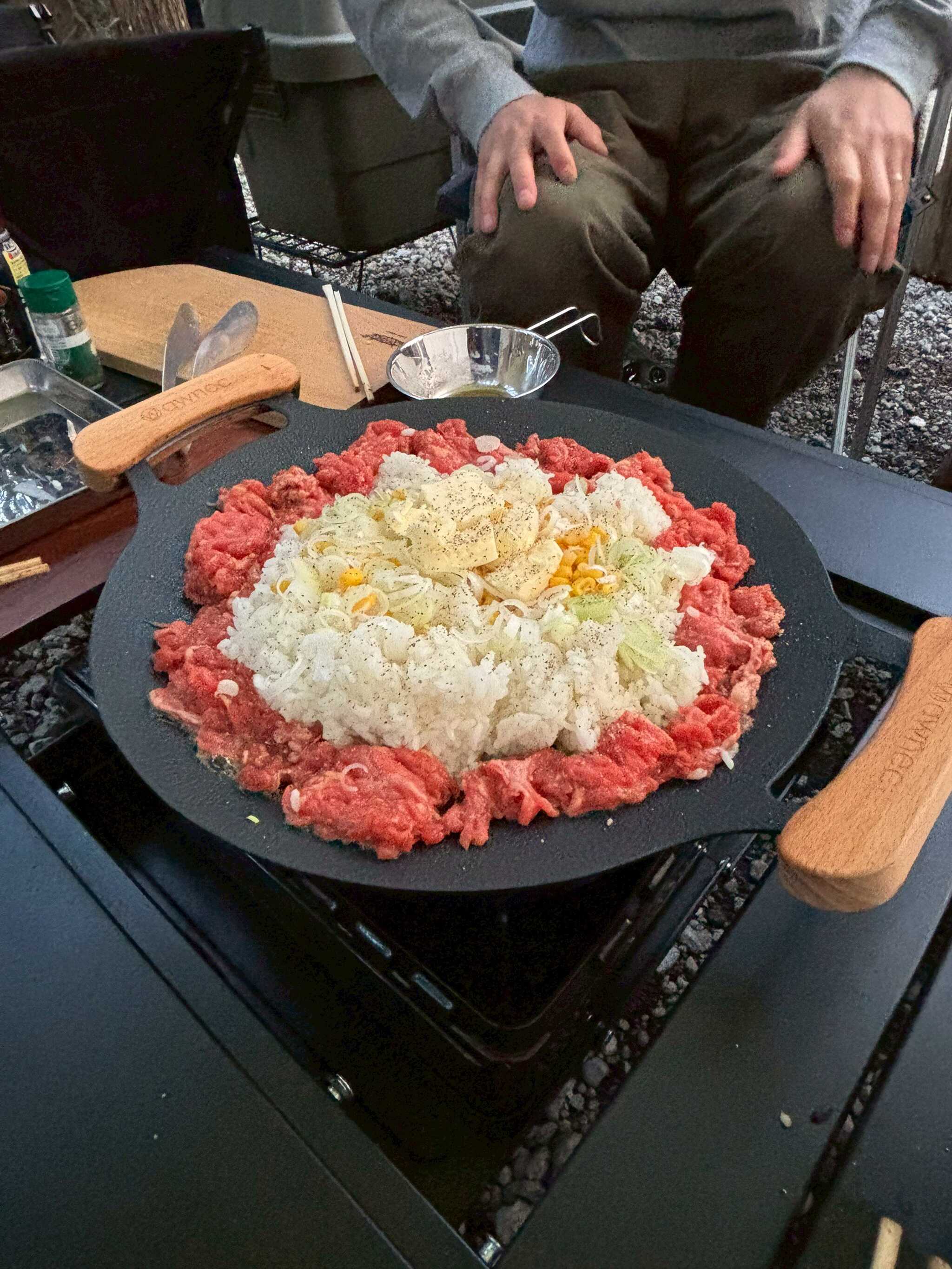 キャンプ飯