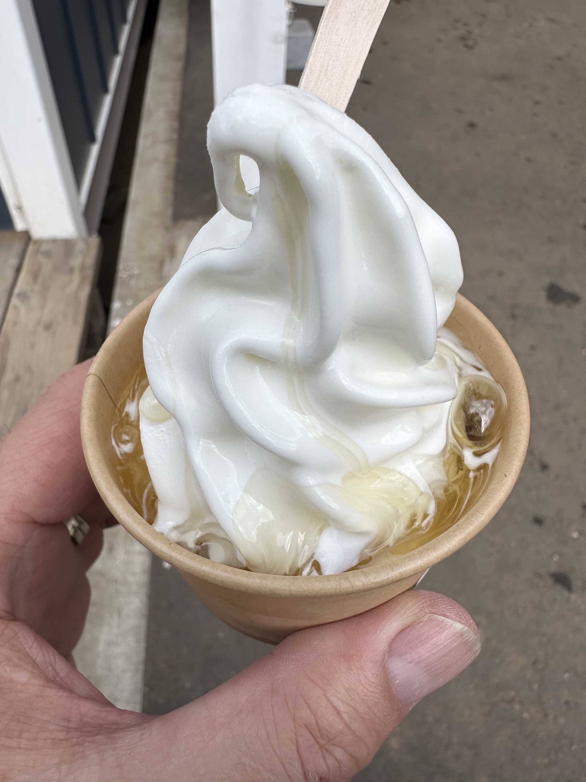 蜂蜜かけ放題ソフトクリーム