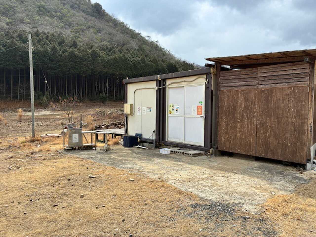 管理棟②