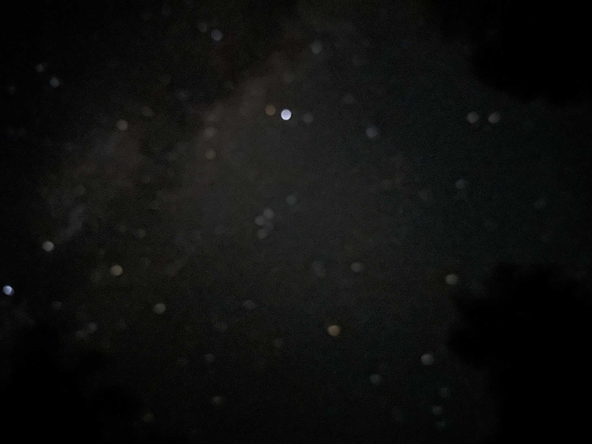 満点の星空ですがiPhoneだとキレイに撮れませんでした。