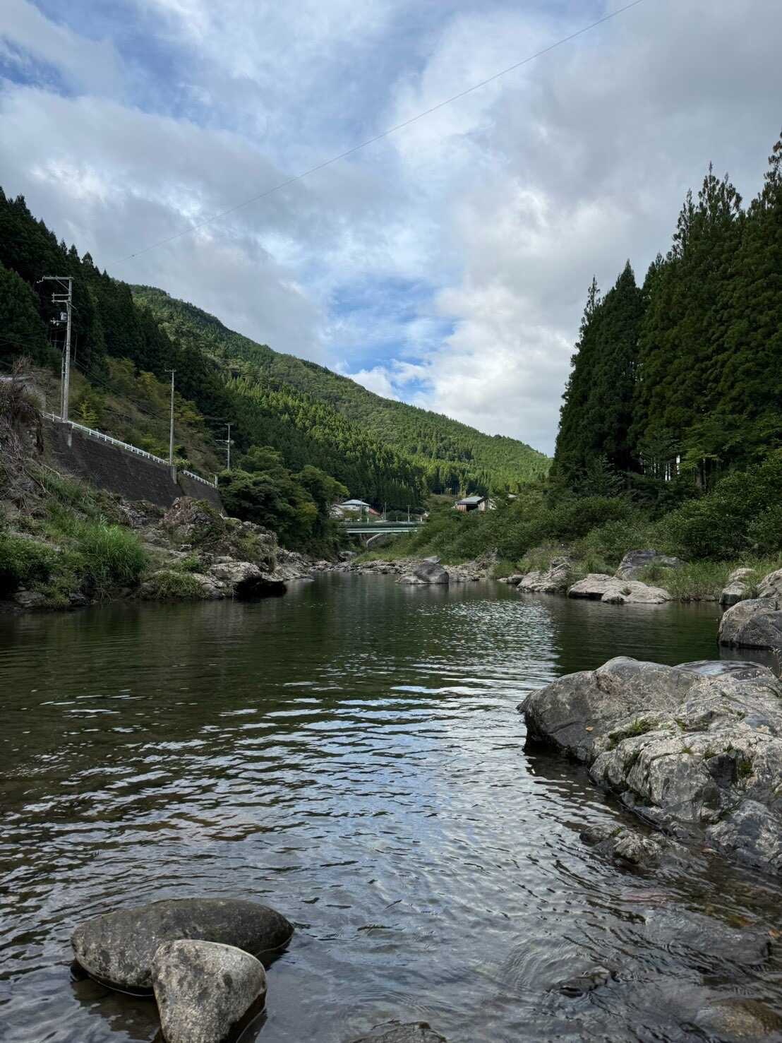 目の前の川