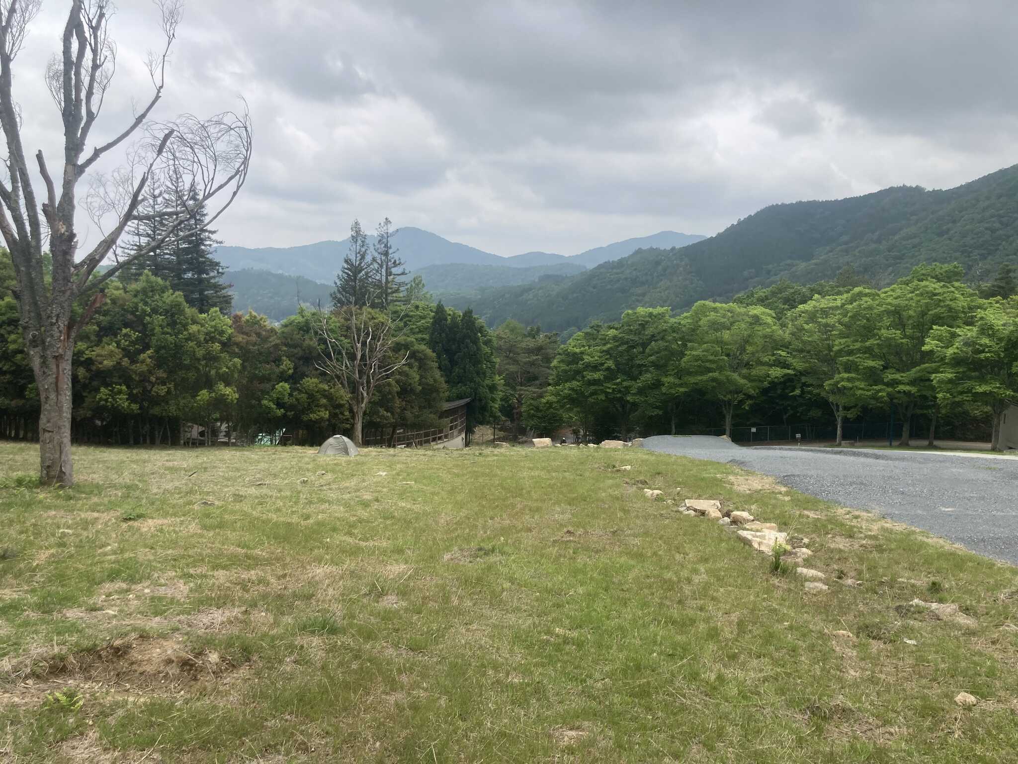 高台側斜面