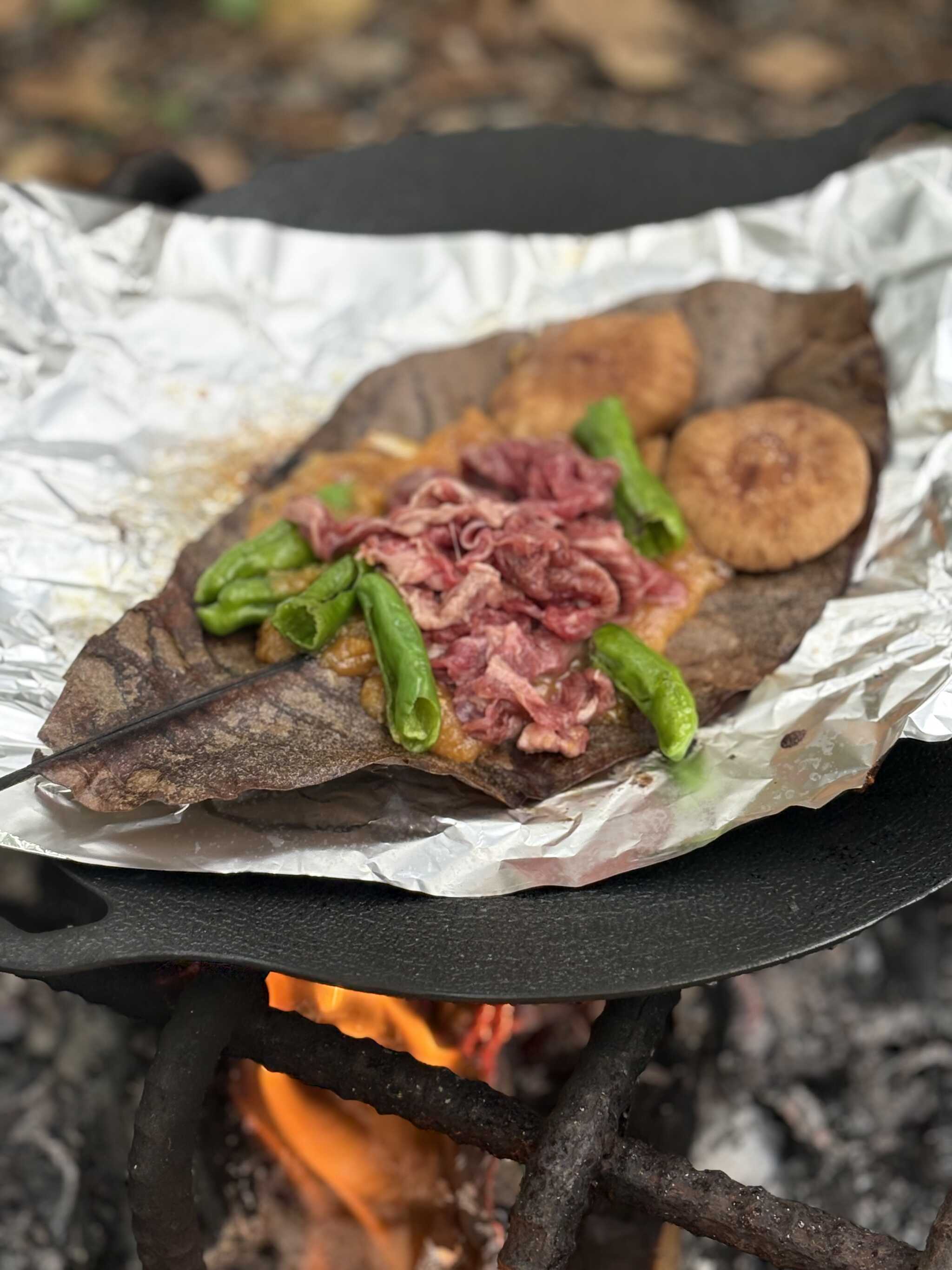 飛騨高山名物朴葉味噌焼