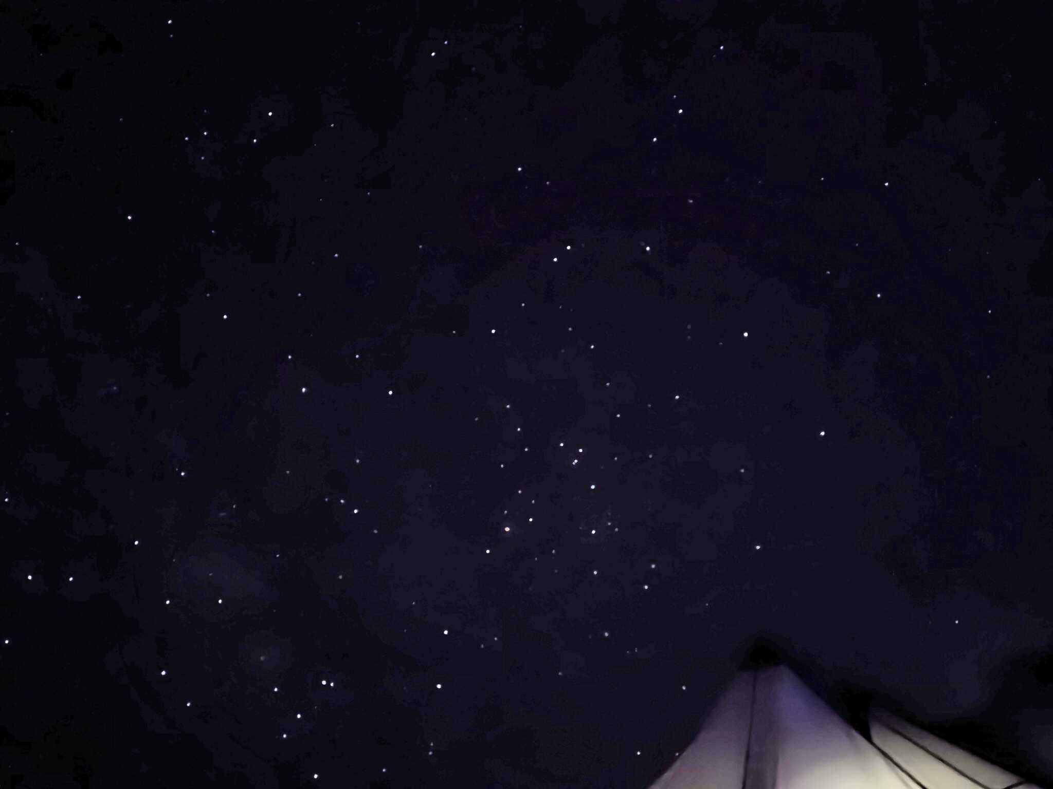 満天の星空とテント