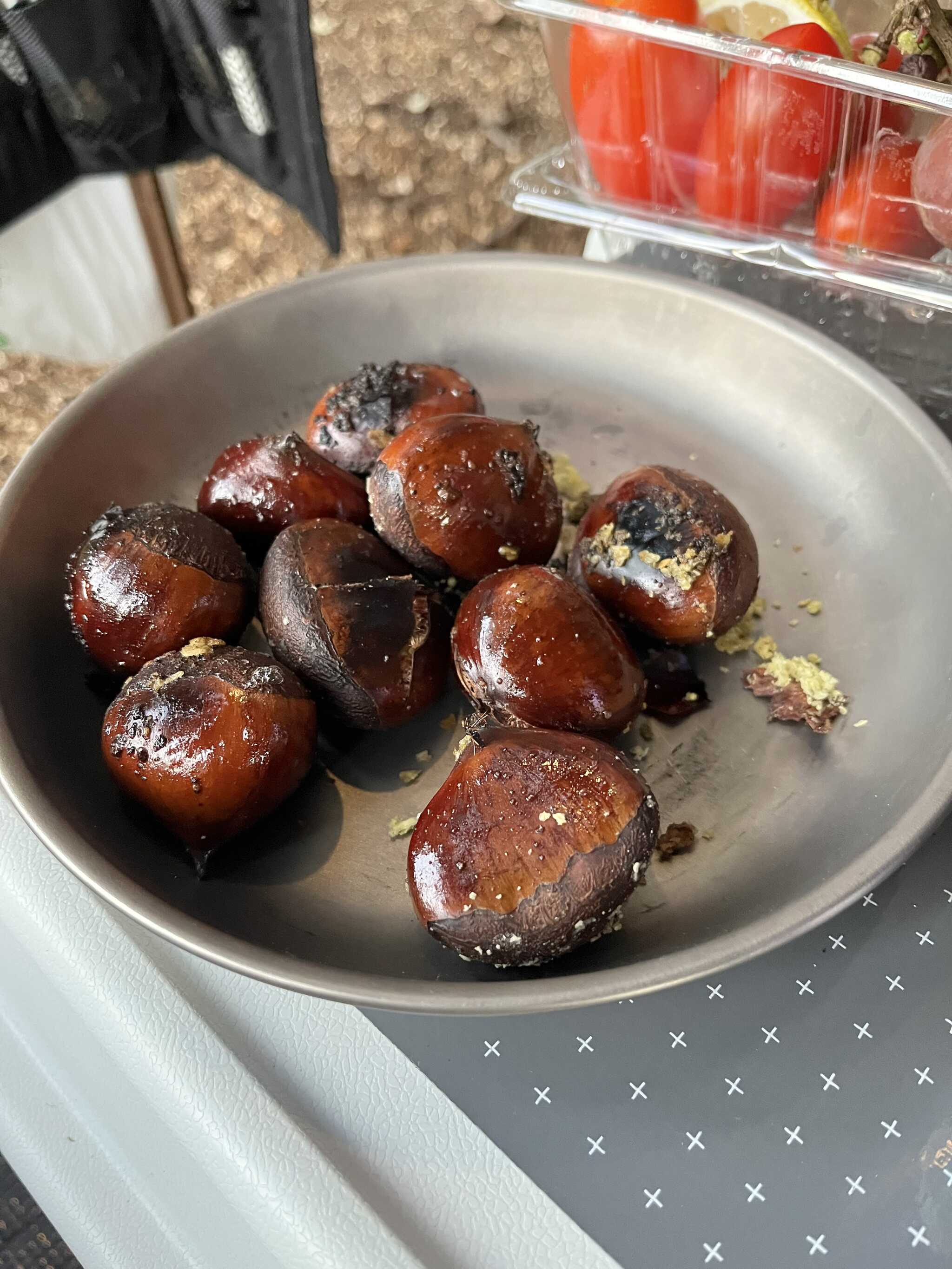 秋の茨城キャンプは焼き栗、最高です。