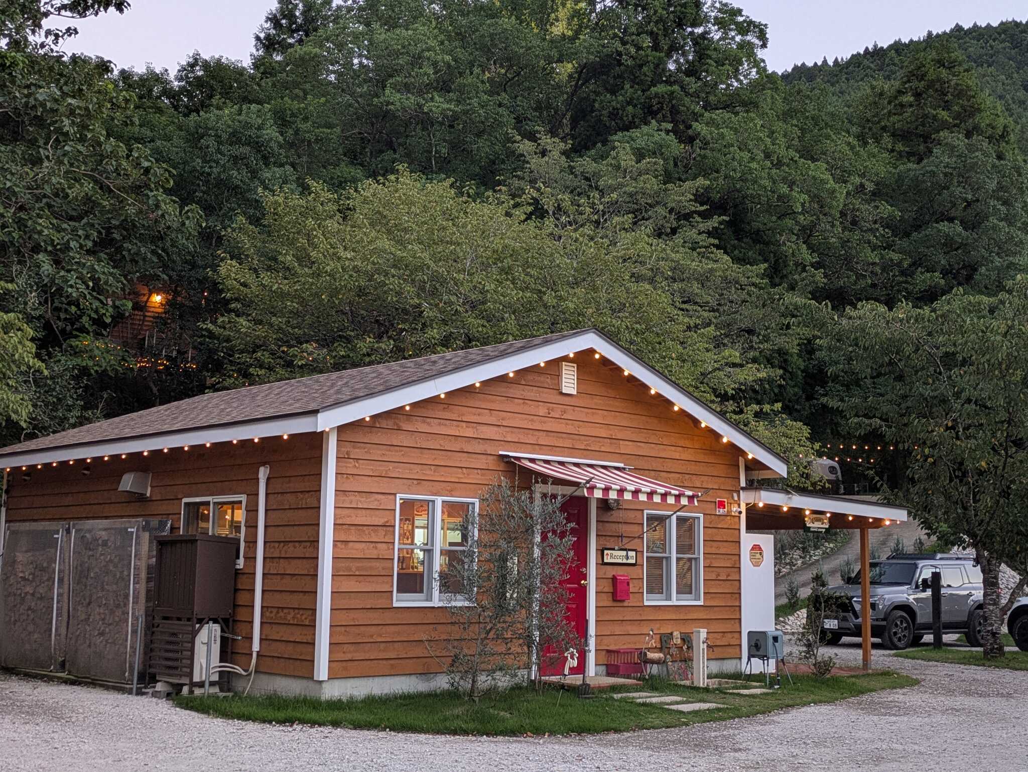 管理棟