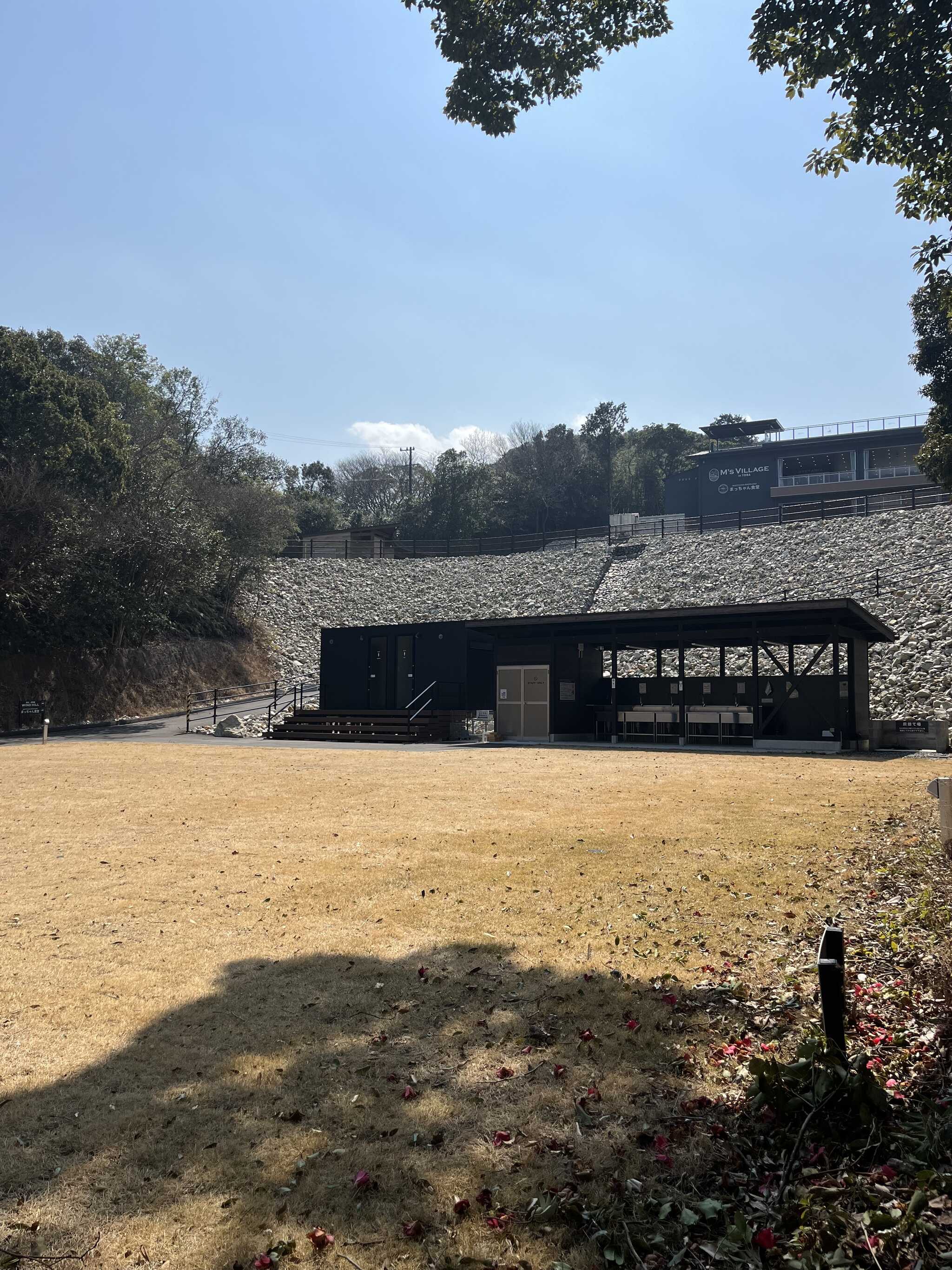 キャンプ場