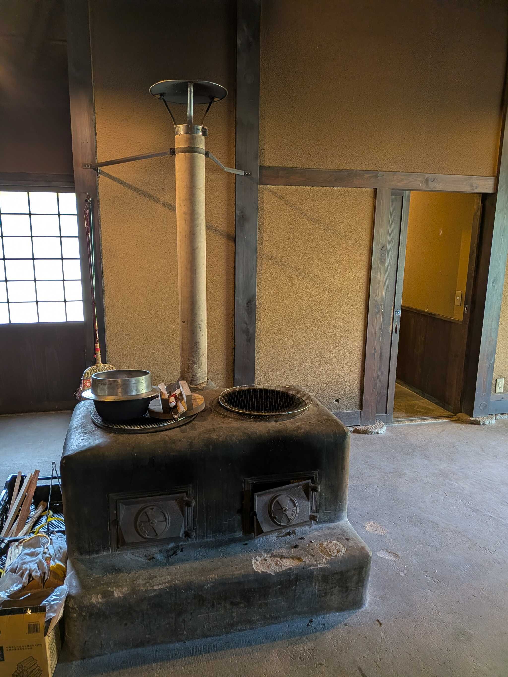 おくどさんでご飯炊いて焼肉も