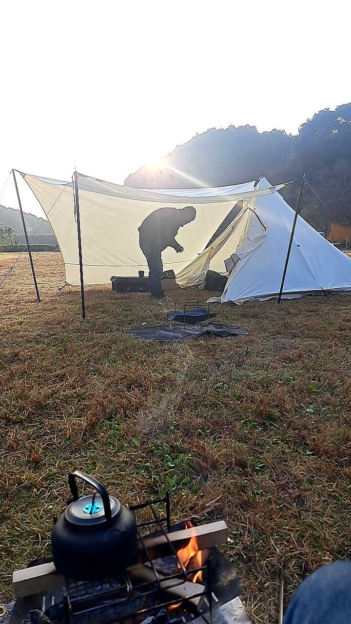 朝日が眩しい