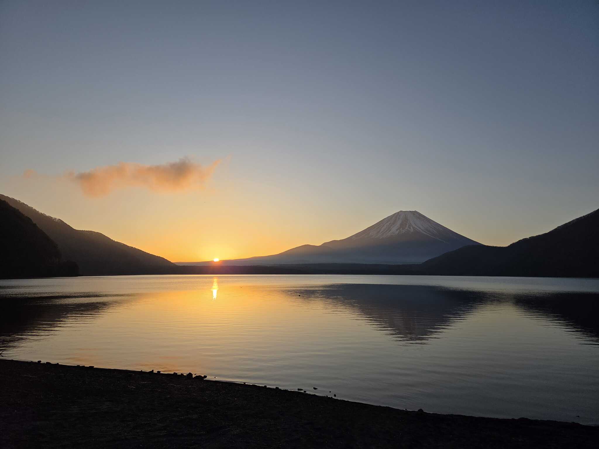 本栖湖&富士山の日の出