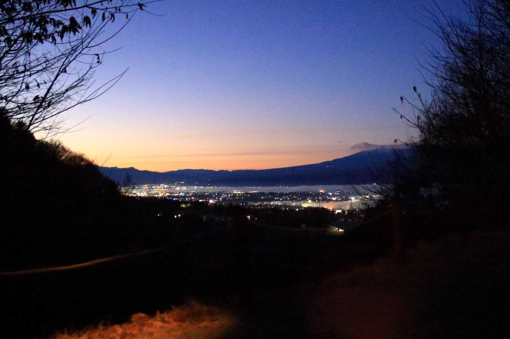 夜明け前