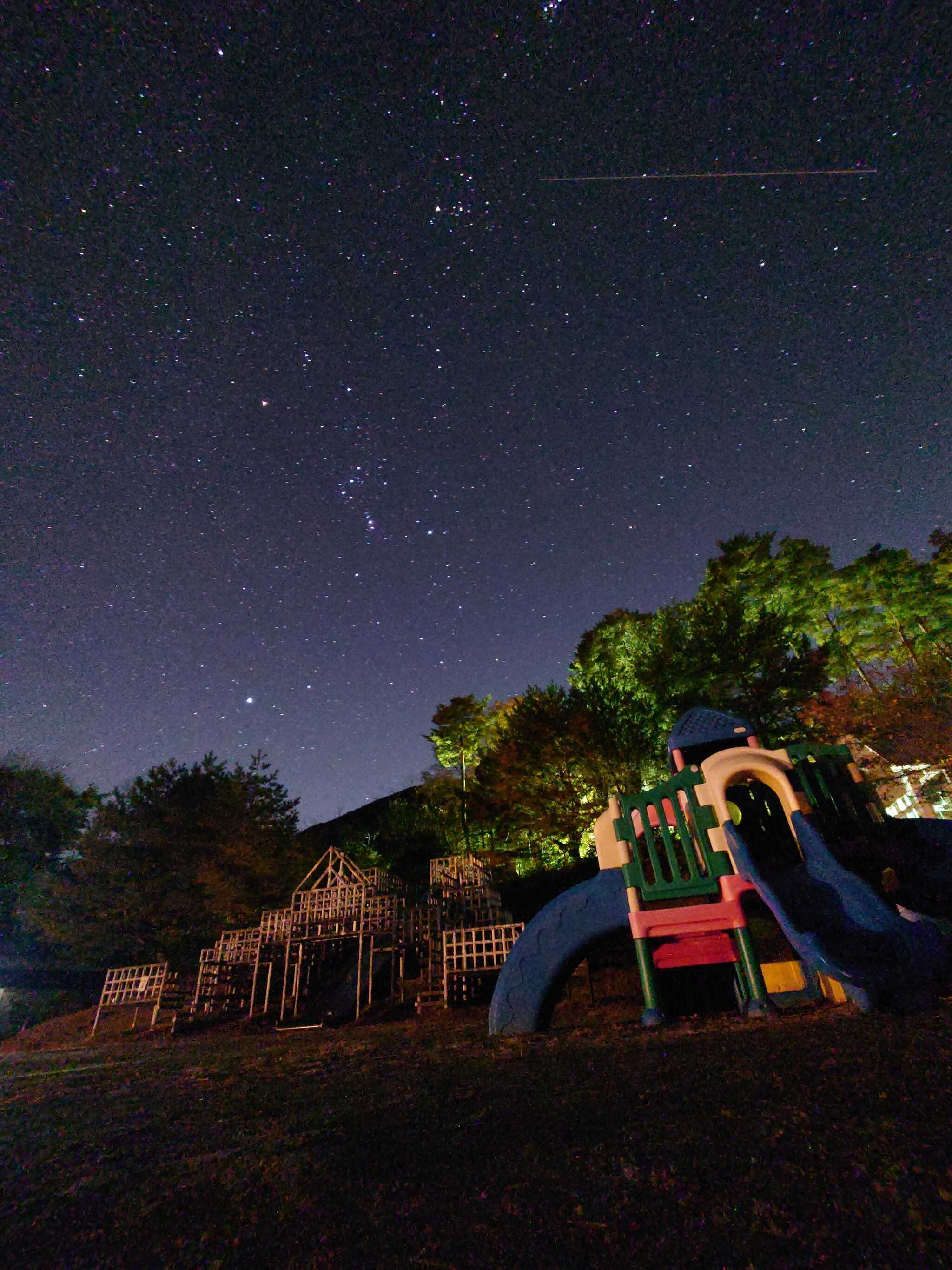 スマホでも綺麗に撮れる星空