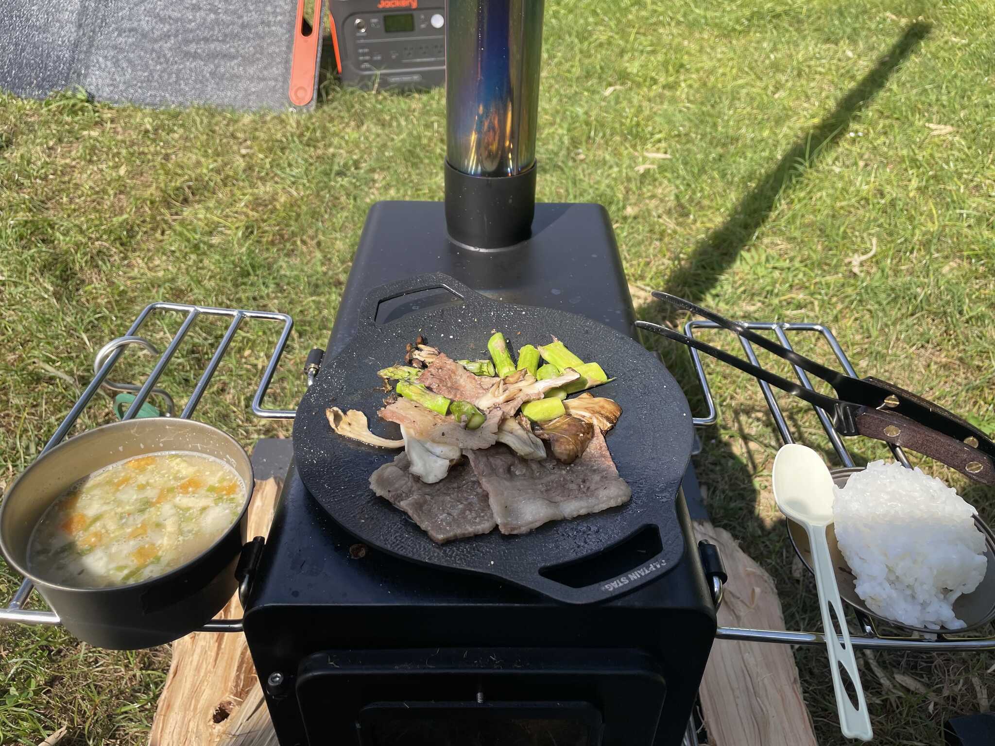 薪ストーブで作る料理は美味しい