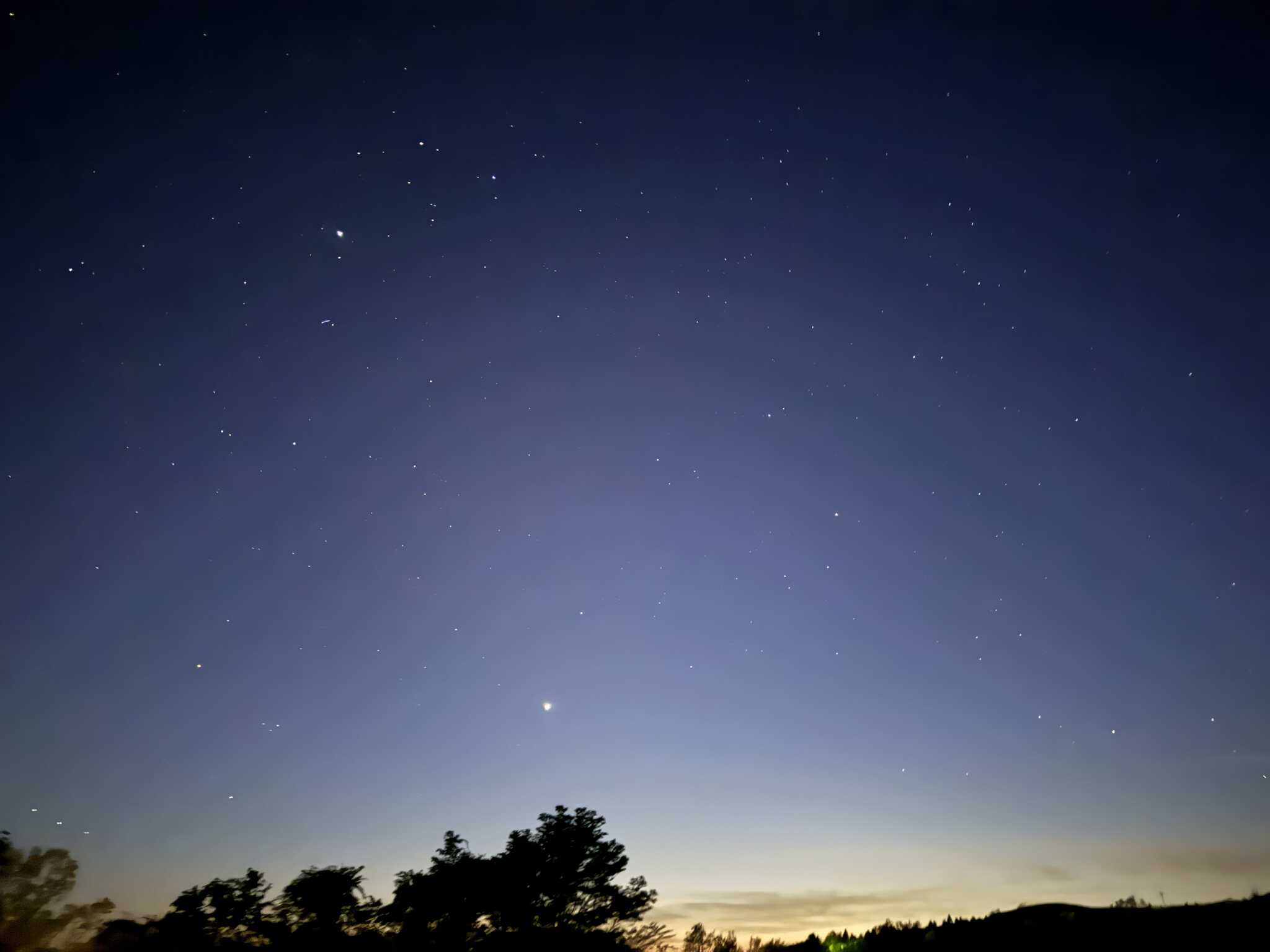 キャンプ場の夜空