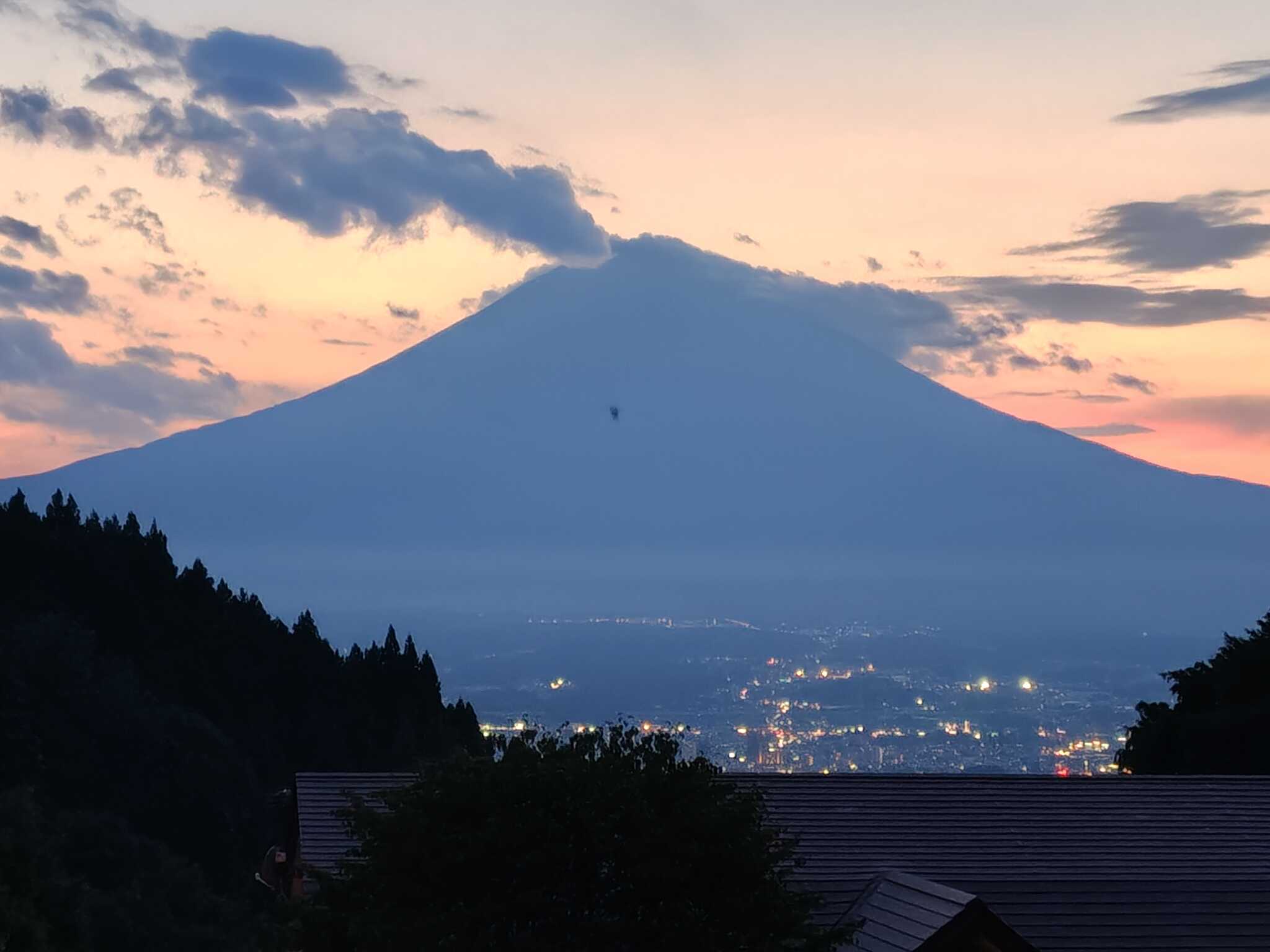 サイトから見える富士山です。くつろぎながら、表情の変わるいろいろな富士山を堪能出来ました。