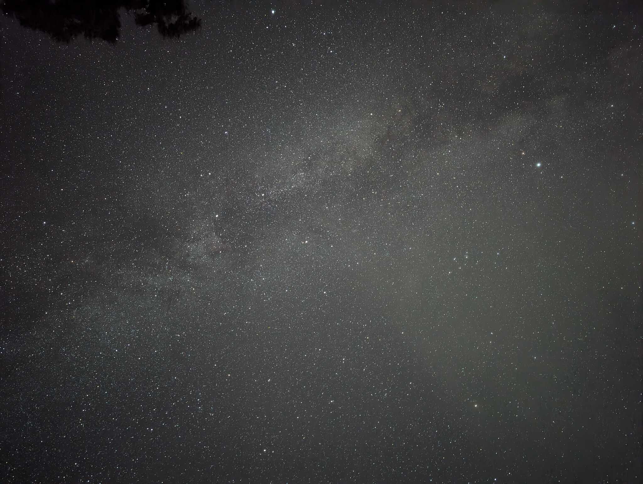 星いっぱいの夜空