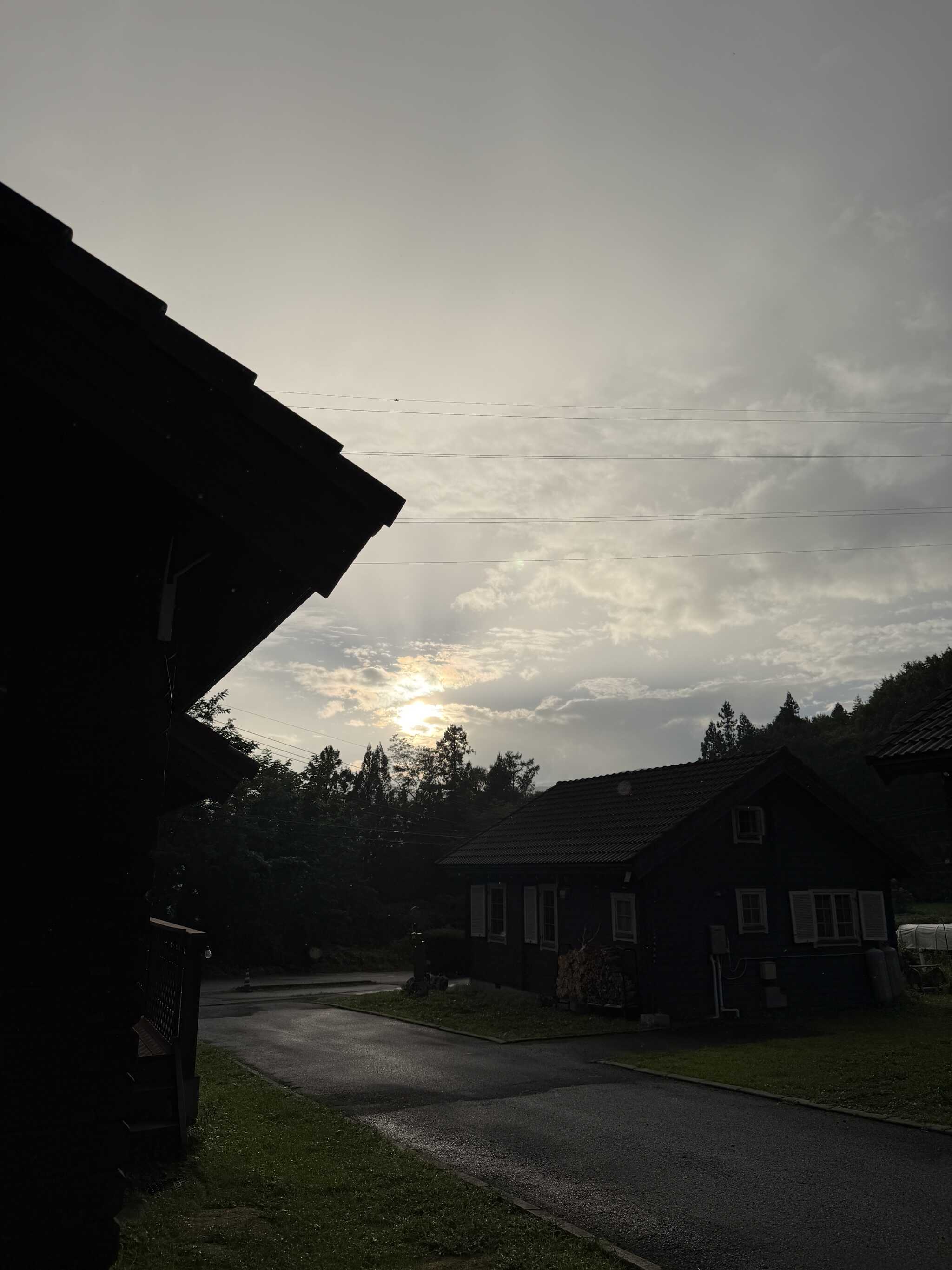 片品に暮れゆく夕日