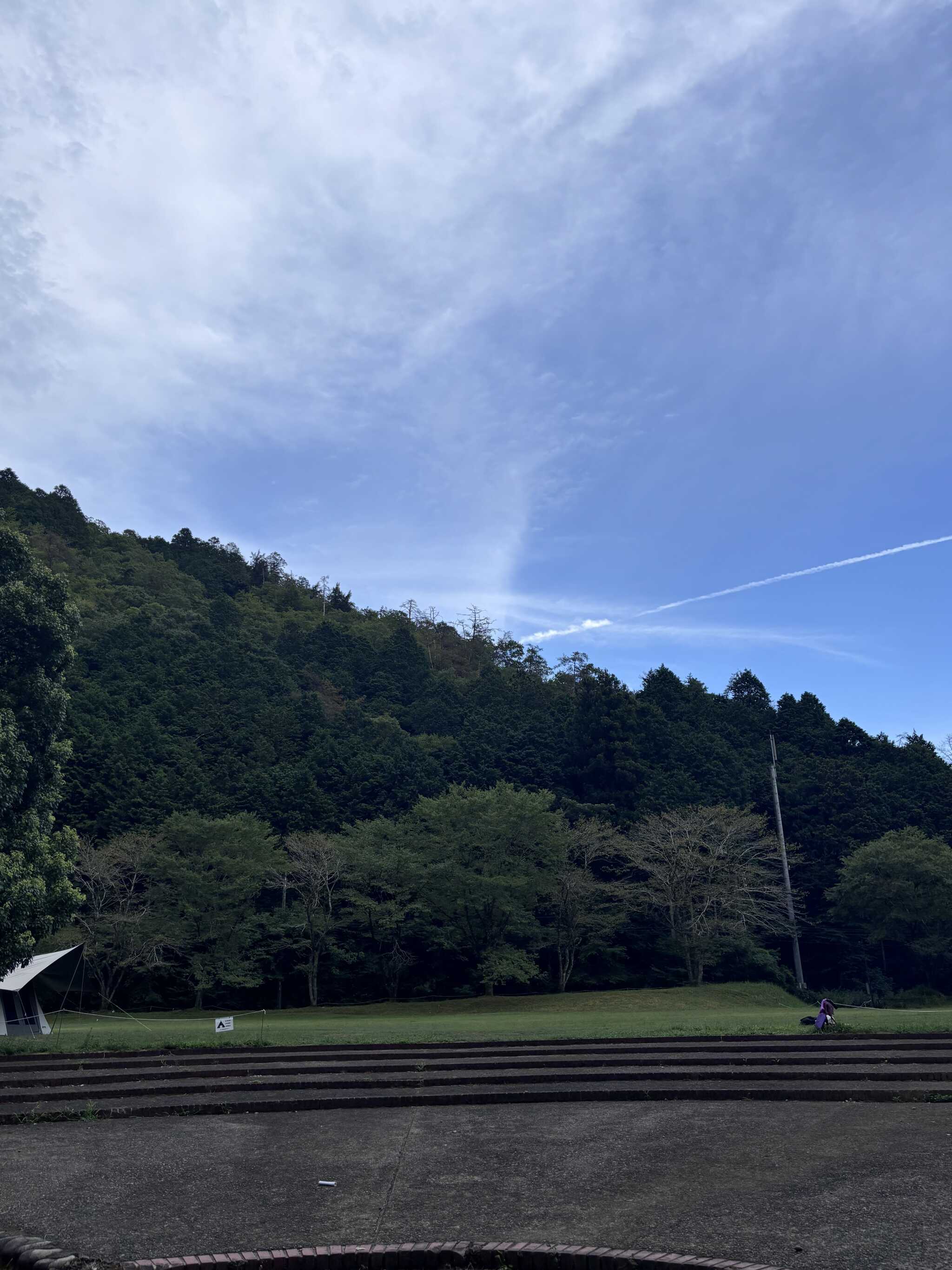 施設内のキャンプ場