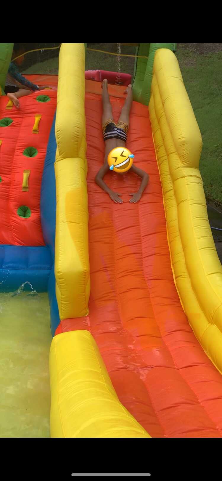 夏場のプール2