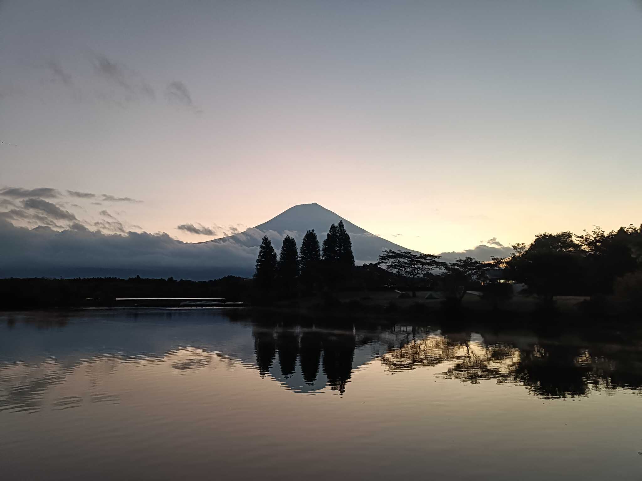 朝焼け田貫湖富士