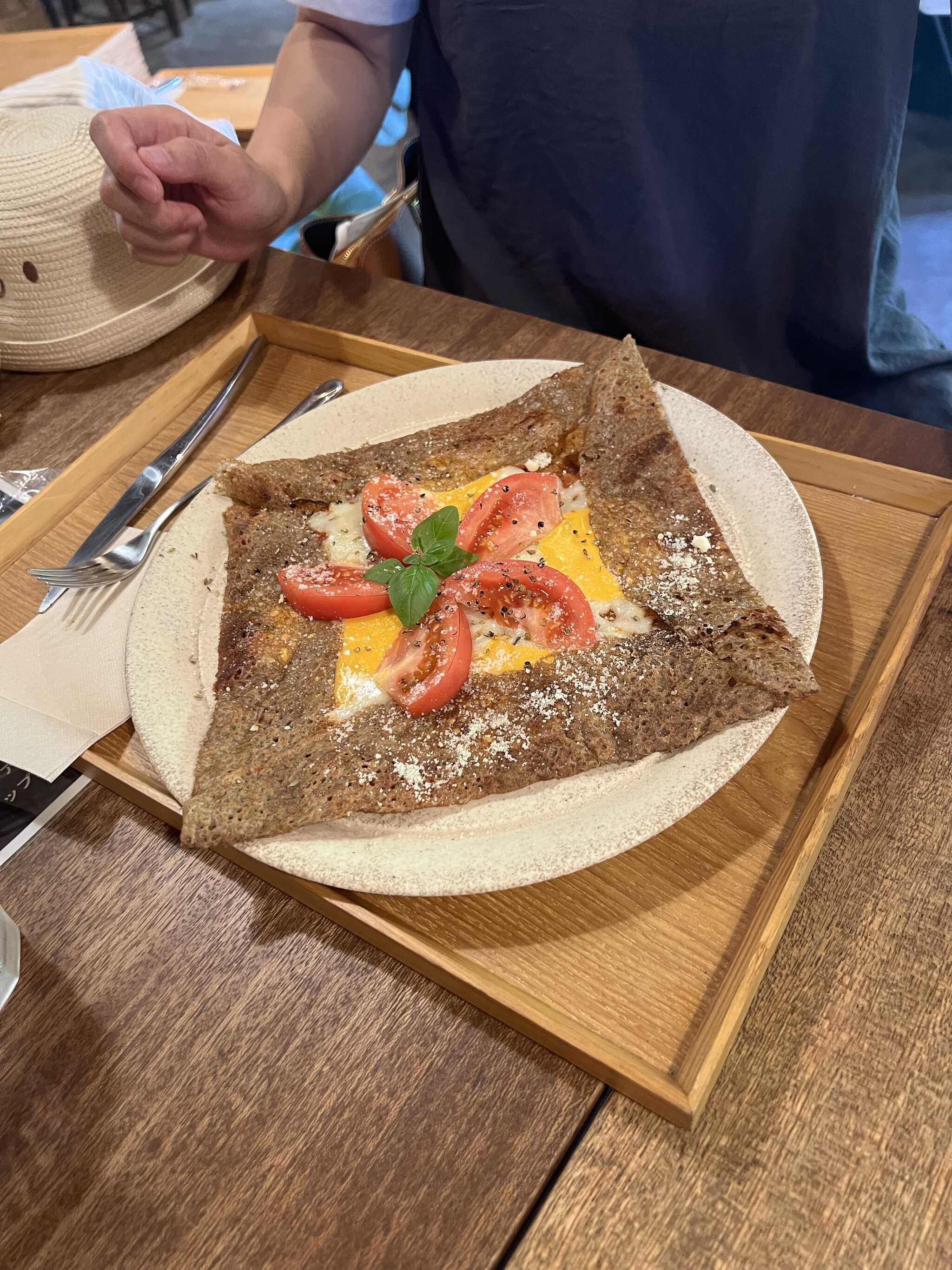 併設カフェで頂きました。