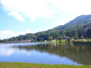 茶臼山高原レイクサイドキャンプ場(旧:木のぼりキャンプ村)
