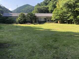 粟野三小キャンプ場