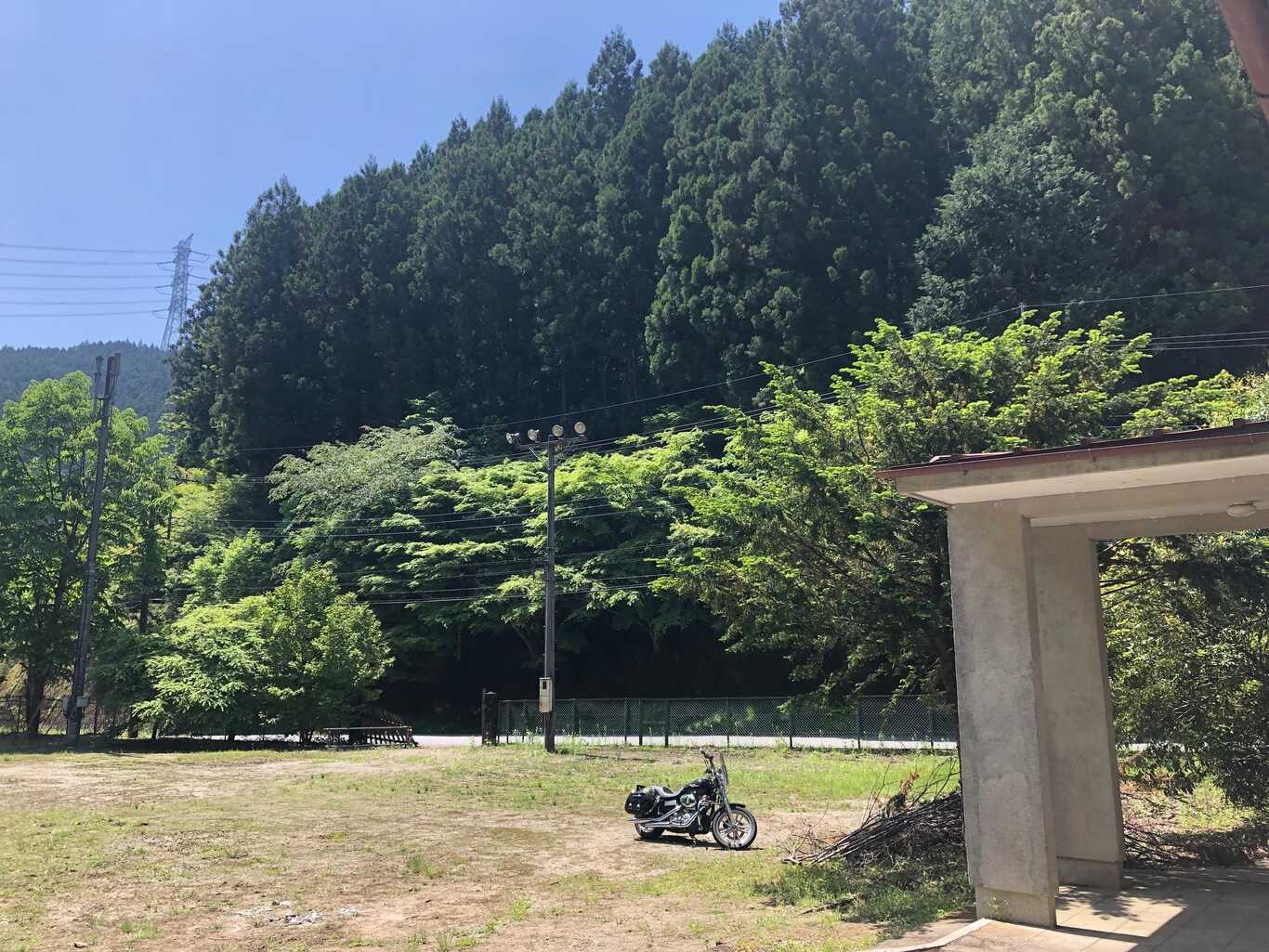 粟野三小キャンプ場