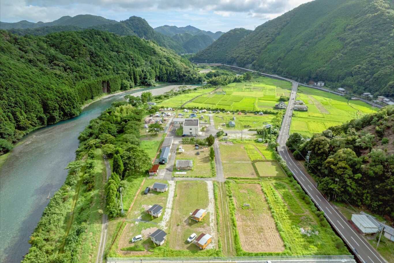 くれあそび とっておきの川遊びキャンプ場